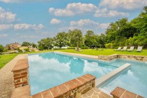 Luxury Resort with swimming pool in the Tuscan countryside, Villas on the ground floor with private outdoor area with panoramic view Osteria Delle Noci